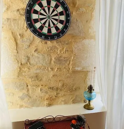 Дом отдыха Charmante Maison Rue Historique Chabanais